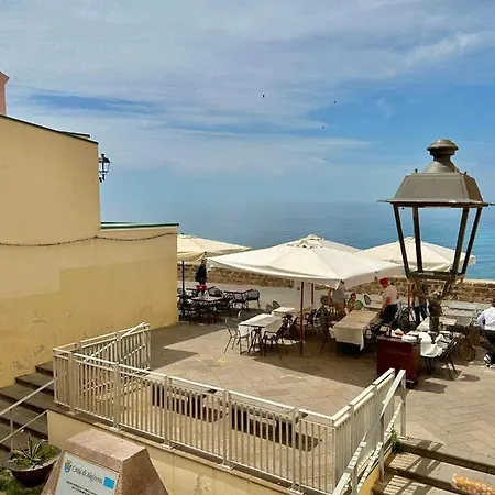 Frori Bed & Breakfast